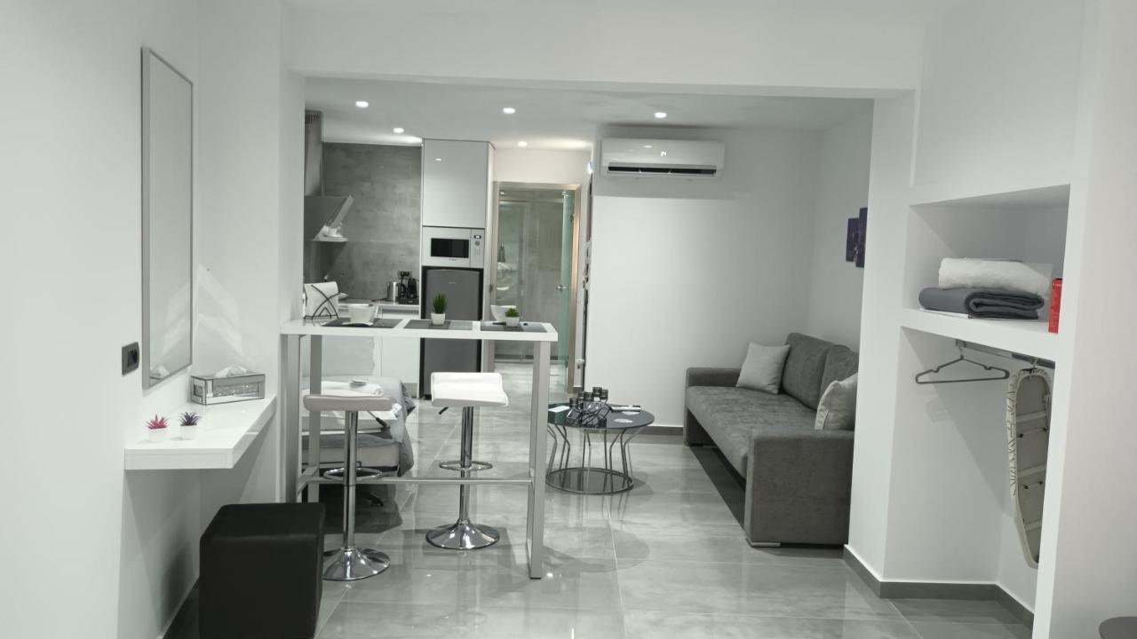 Km Luxury Apart Downtown Heraklion  Luaran gambar